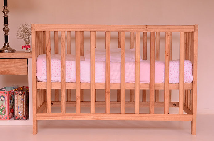 Kompletujemy wyprawkę – jakie łóżeczko kupić dla niemowlęcia?